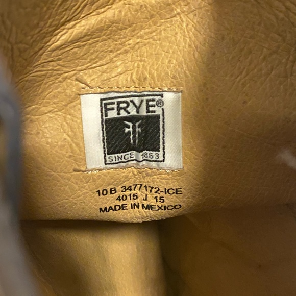 FRYE Melissa Button Boot - Picture 5 of 8